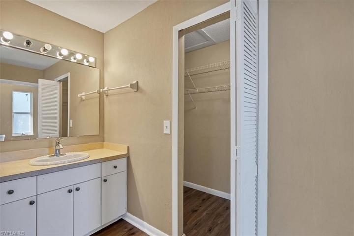 2028 SW 31st TER, CAPE CORAL FL 33914