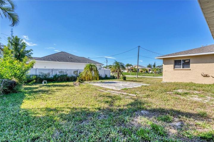 2028 SW 31st TER, CAPE CORAL FL 33914