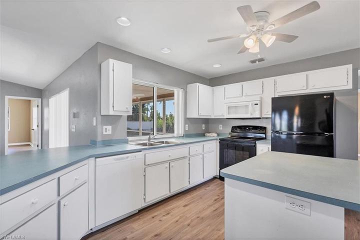 2028 SW 31st TER, CAPE CORAL FL 33914
