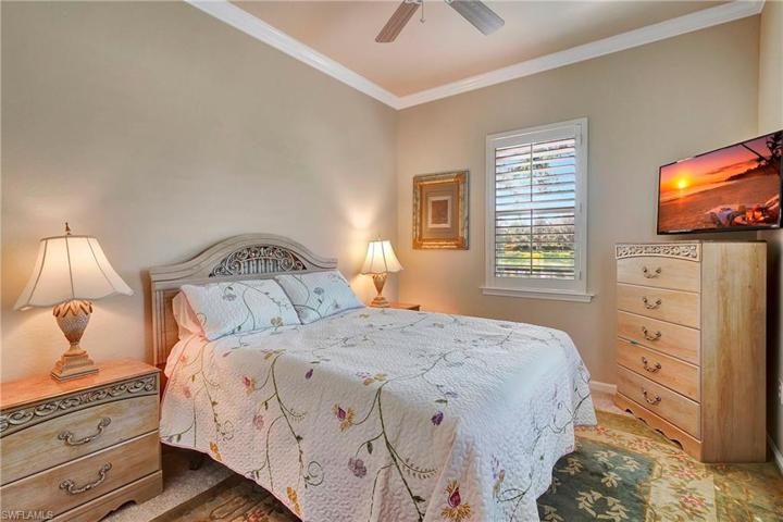 Guest bedroom 2