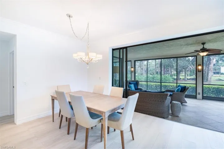 Open Dining area to Lanai