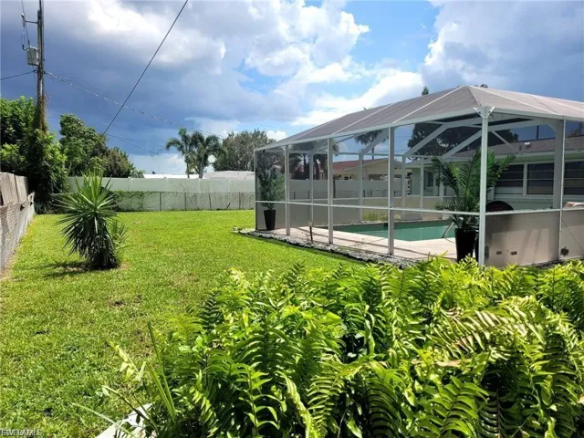 2705 Se 17th Ave, Cape Coral, Florida 33904