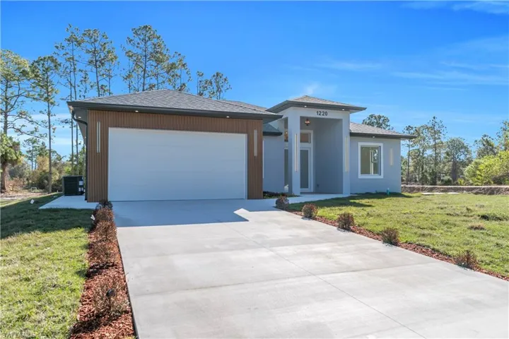 1220 Euclid Ave, Lehigh Acres, Florida 33972