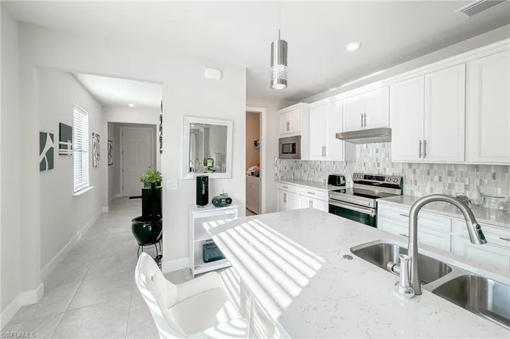 2244  Yellowfin  CIR, Naples, FL 34114