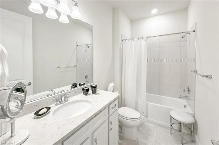 2244  Yellowfin  CIR, Naples, FL 34114