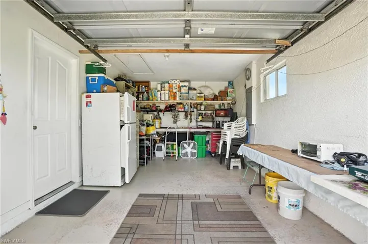 880  4th SE ST, Naples, FL 34117