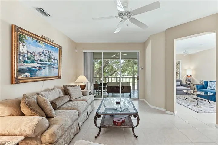 2190 Arielle Dr 901, Naples, Florida 34109