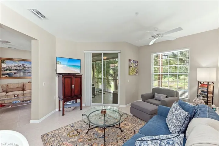 2190 Arielle Dr 901, Naples, Florida 34109