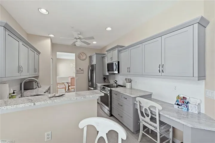 2190 Arielle Dr 901, Naples, Florida 34109
