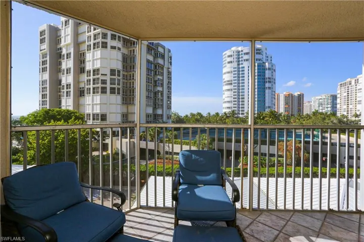 4041  Gulf Shore N BLVD, Naples, FL 34103