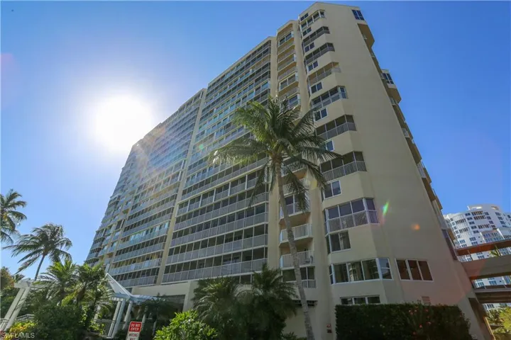 4041  Gulf Shore N BLVD, Naples, FL 34103