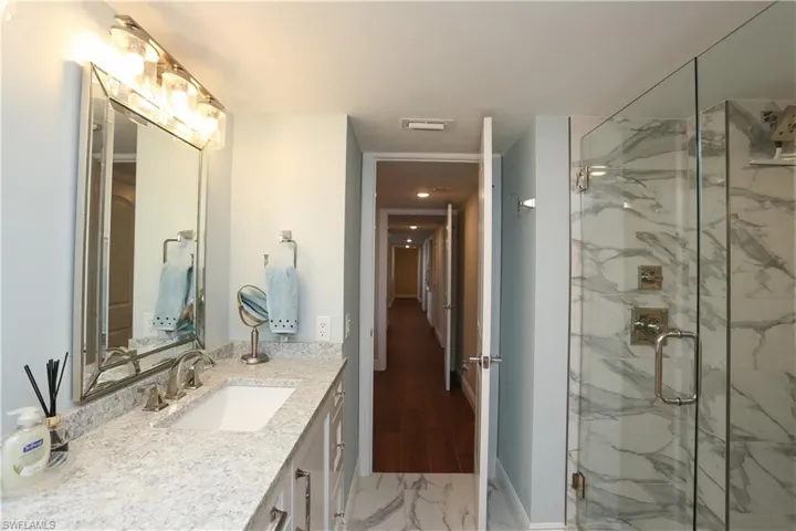 4041  Gulf Shore N BLVD, Naples, FL 34103