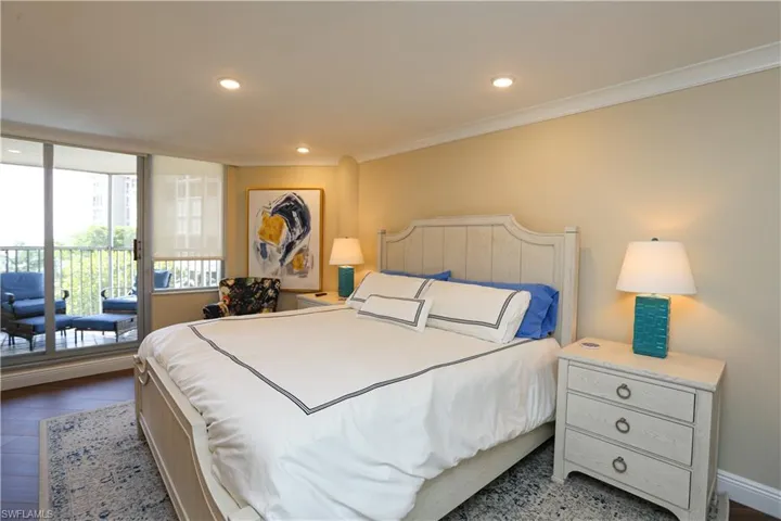 4041  Gulf Shore N BLVD, Naples, FL 34103