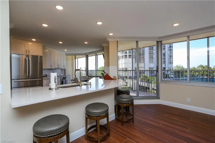 4041  Gulf Shore N BLVD, Naples, FL 34103