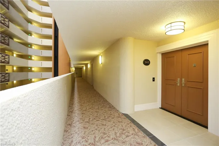 4041  Gulf Shore N BLVD, Naples, FL 34103