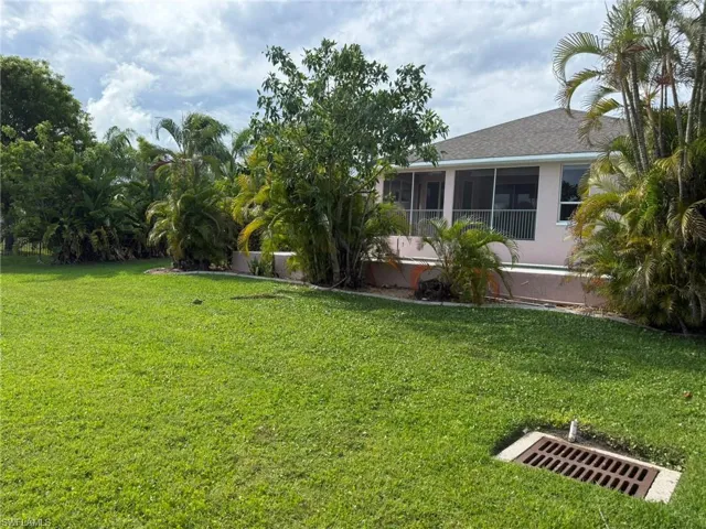 7899 Sandel Wood Cir W, Fort Myers, Florida 33908