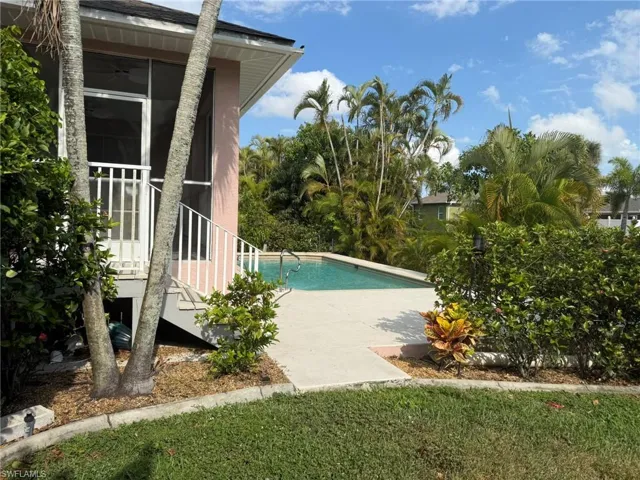7899 Sandel Wood Cir W, Fort Myers, Florida 33908