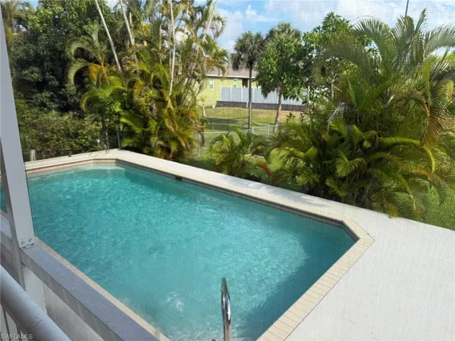 7899 Sandel Wood Cir W, Fort Myers, Florida 33908