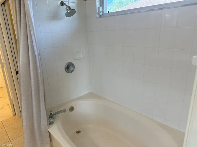7899 Sandel Wood Cir W, Fort Myers, Florida 33908