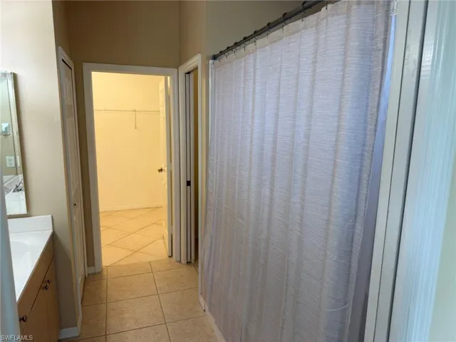 7899 Sandel Wood Cir W, Fort Myers, Florida 33908