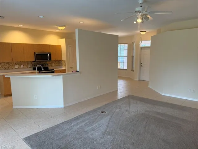 7899 Sandel Wood Cir W, Fort Myers, Florida 33908