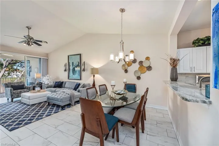 675 Luisa LN # 2, NAPLES FL 34104