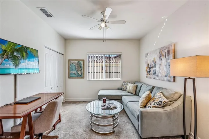 675 Luisa LN # 2, NAPLES FL 34104