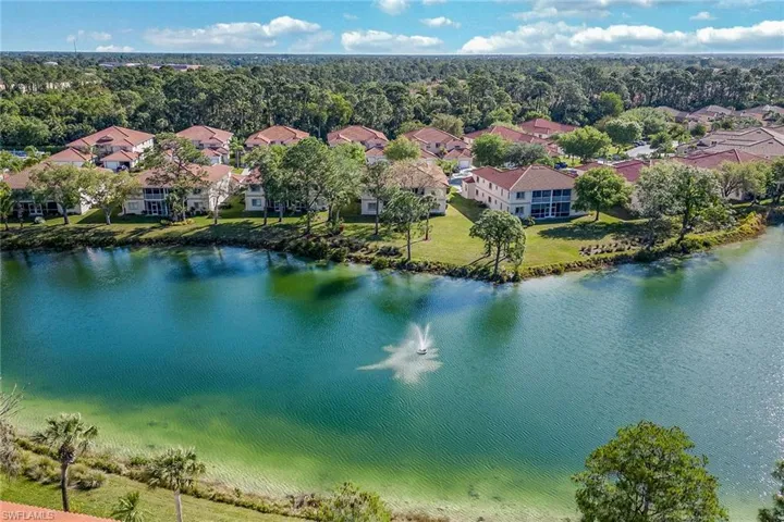 675 Luisa LN # 2, NAPLES FL 34104
