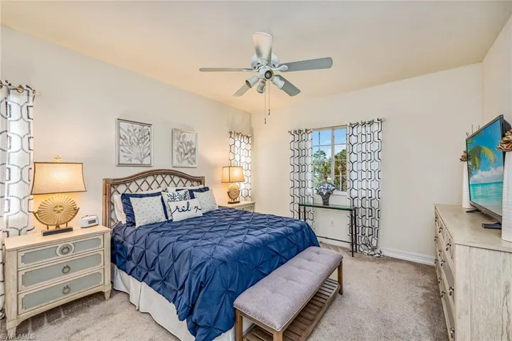675 Luisa LN # 2, NAPLES FL 34104