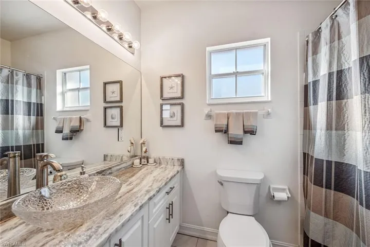 675 Luisa LN # 2, NAPLES FL 34104