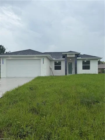 426 Jaipur Dr, Lehigh Acres, Florida 33974