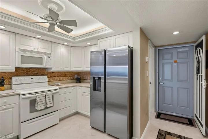 26000  Hickory  BLVD, Bonita Springs, FL 34134