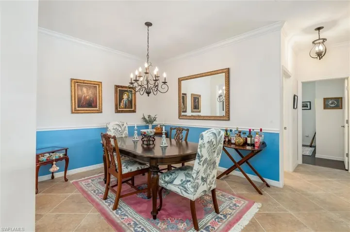 Accent wall in dining room
