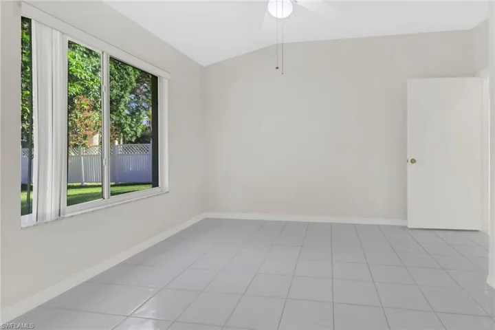 3rd bedroom/den