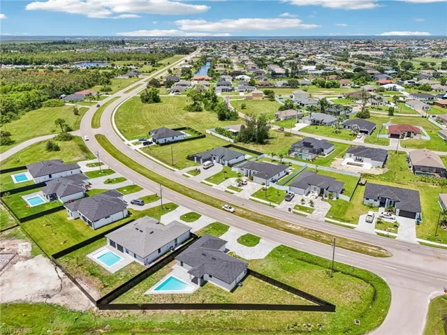 Aerial view Large Crn Lot Plenty of room