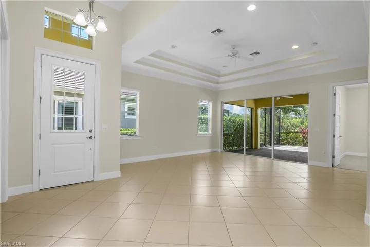 7162 Dominica Dr, Naples, Florida 34113