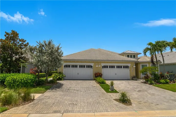 7162 Dominica Dr, Naples, Florida 34113