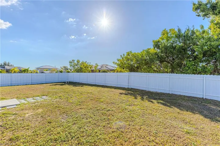1230 13th Ave, Cape Coral, Florida 33993