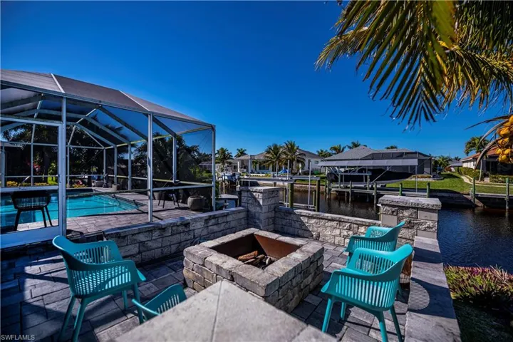 Outdoor fire pit area to hang out with friends