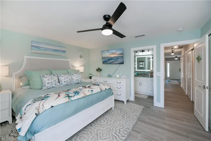 2nd Master suite with ensuite bathroom