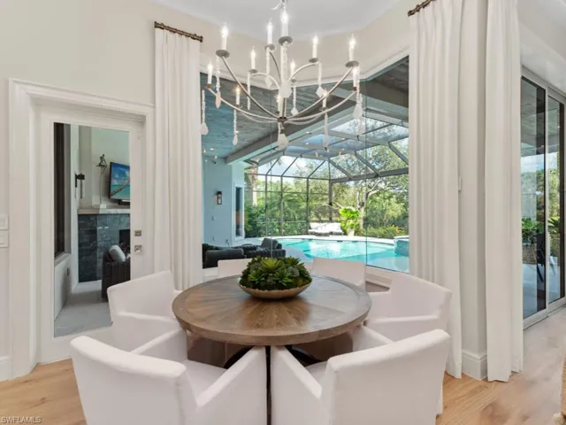 Breakfast Nook