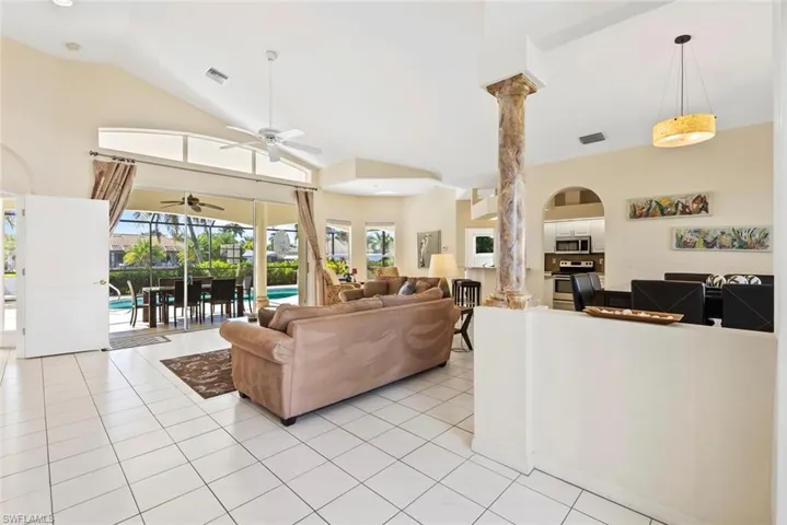 2206 Sw 51st St, Cape Coral, Florida 33914