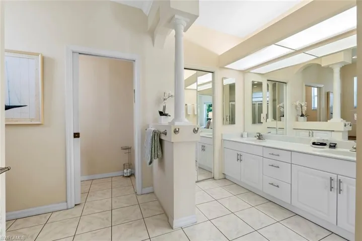 2206 Sw 51st St, Cape Coral, Florida 33914