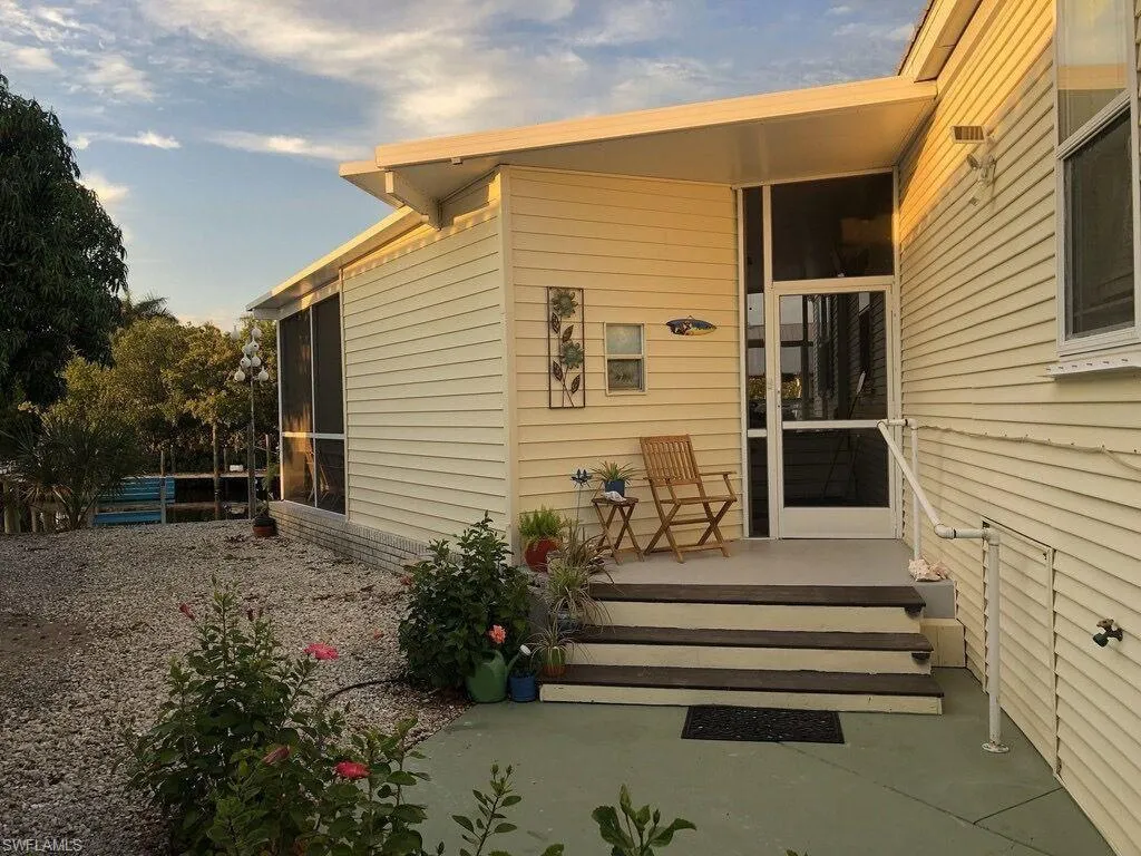 3140 BINNACLE LN, St. James City, FL 33956,225055419