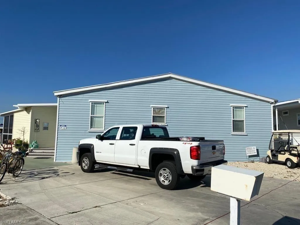 3140 BINNACLE LN, St. James City, FL 33956,225055419