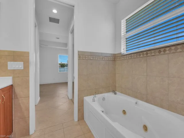 Master Suite Bath