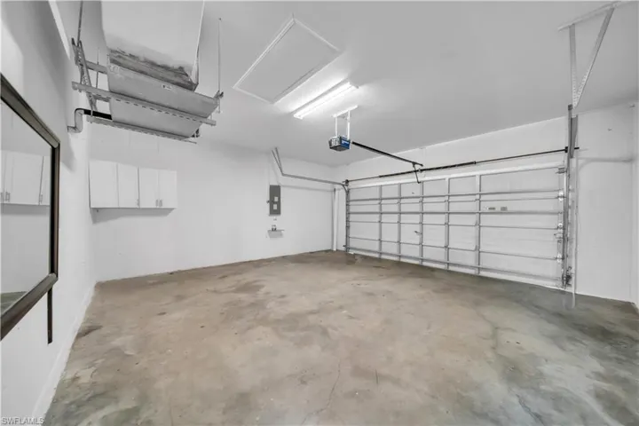 21 Kismet Pkwy E, Cape Coral, Florida 33909