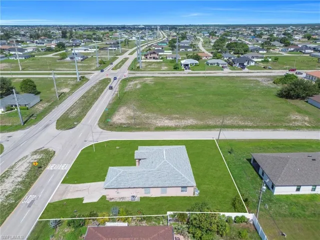 21 Kismet Pkwy E, Cape Coral, Florida 33909