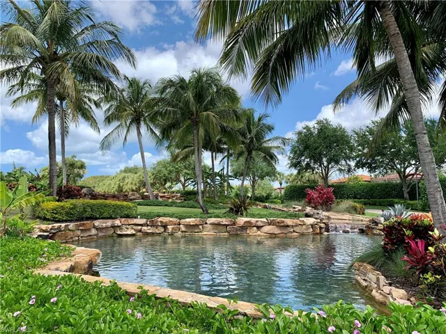1410  Redona  WAY, Naples, FL 34113