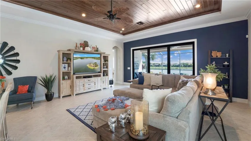 1410  Redona  WAY, Naples, FL 34113